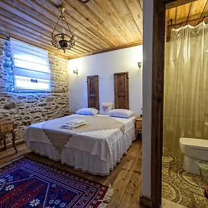 https://birgi-butik-hotel-saliha-hanim-tas-konak.aegeanhotels.net