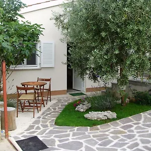 Leca- Small House Appartamento Medolino